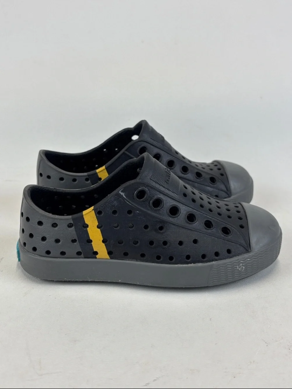 NATIVE Jefferson Block SlipOn Waterproof Sneakers Size C7